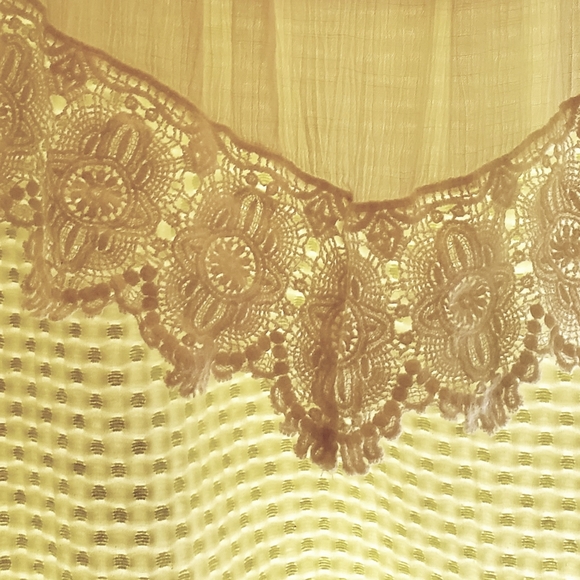 Venus White Beachy Boho Vibe Top - Picture 6 of 6